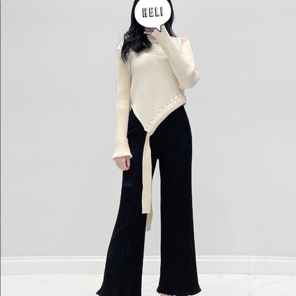 stylish asymmetrical sweater NEW